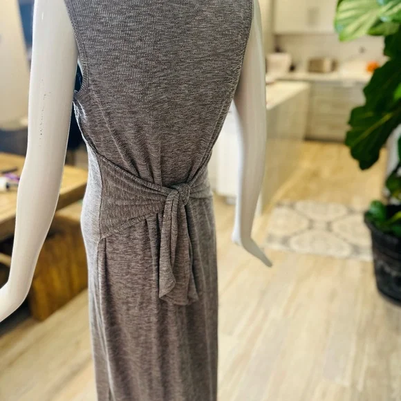 H by Halston Tie Front Rib Knit Midi Dress - Picture 9 of 12